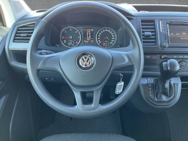Fahrzeugabbildung Volkswagen Transporter Caravelle 2.0 TDI LangerRdS Comfortline Navi PDC Tempo Klima
