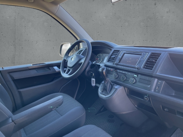 Fahrzeugabbildung Volkswagen Transporter Caravelle 2.0 TDI LangerRdS Comfortline Navi PDC Tempo Klima