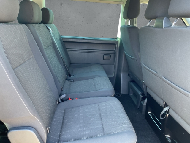 Fahrzeugabbildung Volkswagen Transporter Caravelle 2.0 TDI LangerRdS Comfortline Navi PDC Tempo Klima