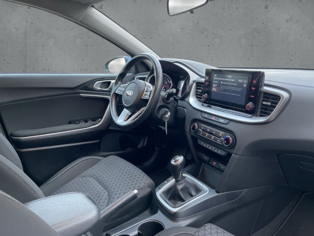 Fahrzeugabbildung Kia XCee'd 1.0 T-GDI Edition 7 AHK LED Klima Tempo SH