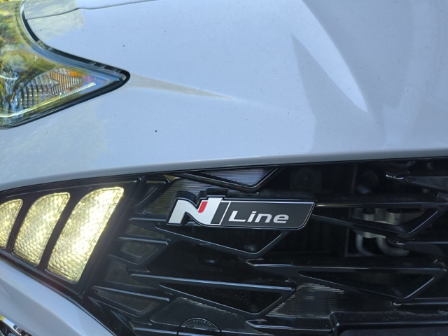 Fahrzeugabbildung Hyundai i10 FL MJ25 1.0 T-GDi N-Line Navi Android Auto Musikstreaming DAB SHZ