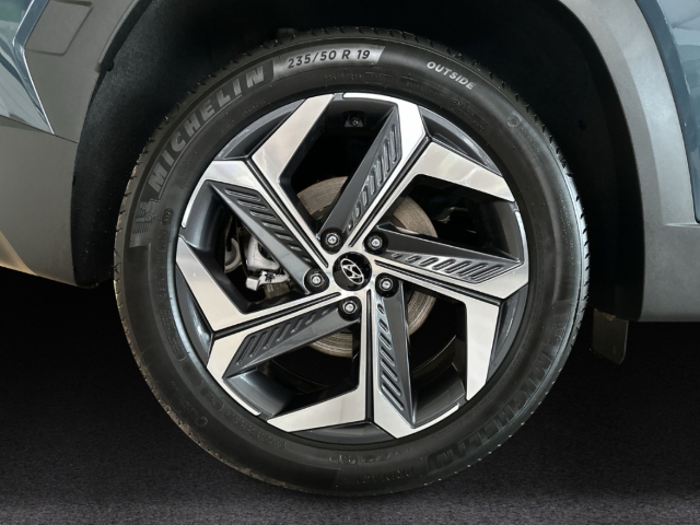 Fahrzeugabbildung Hyundai TUCSON PHEV 1.6 T-GDi 4WD TREND LED Navi eHKL RKam Krell PDC SHZ