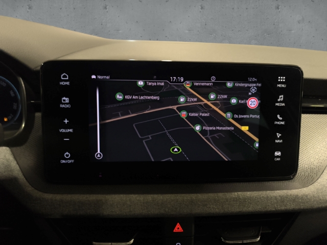 Fahrzeugabbildung SKODA Scala 1.5 TSI DSG BALANCE LED Navi AHK LM17 PDC