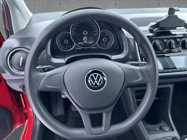 Fahrzeugabbildung Volkswagen up! 1.0 move SHZ PDC Temp Klima R-kamera BT