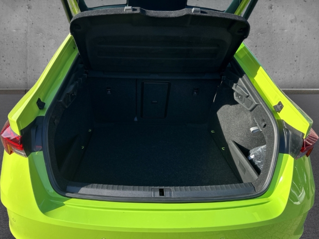 Fahrzeugabbildung SKODA Octavia TSI DSG RS Plus MatrLED Nav ACC AreaView