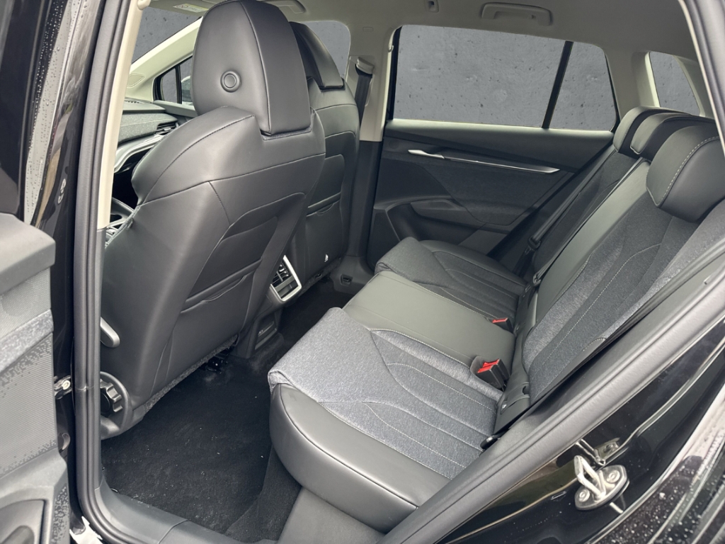 Fahrzeugabbildung SKODA Elroq 85 Clever-Paket AHK LED Navi PDC Klima SHZ