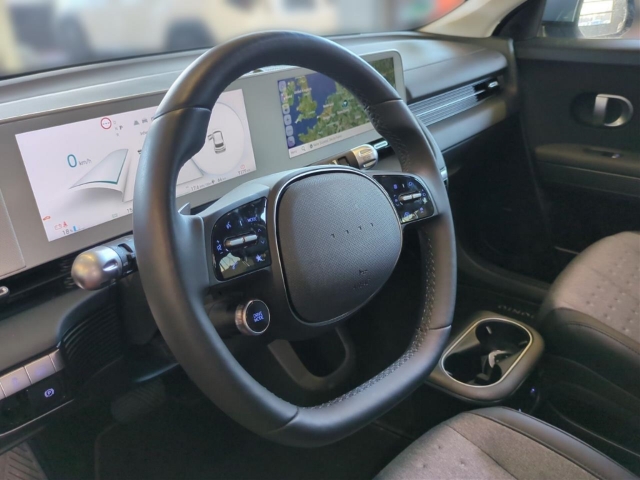 Fahrzeugabbildung Hyundai IONIQ 5 77,4kWh 2WD MY24 TECHNIQ Assist-P Bose 20LM el.Heckklappe Navi Digitales Cockpit