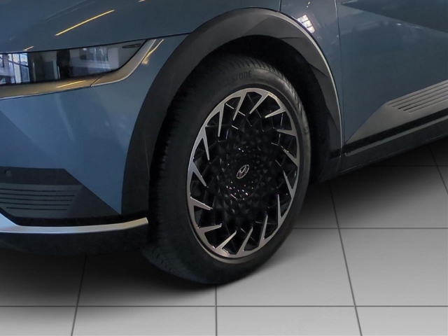 Fahrzeugabbildung Hyundai IONIQ 5 77,4kWh 2WD MY24 TECHNIQ Assist-P Bose 20LM el.Heckklappe Navi Digitales Cockpit