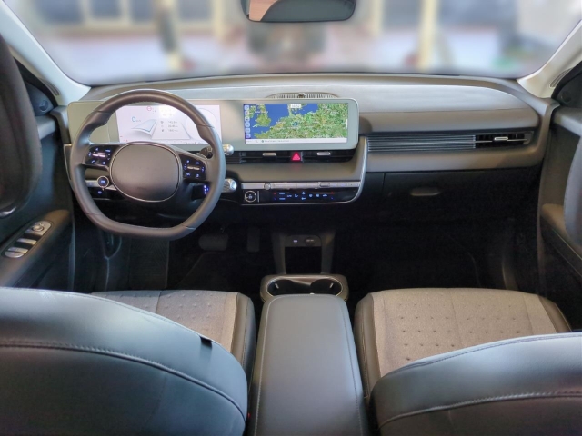 Fahrzeugabbildung Hyundai IONIQ 5 77,4kWh 2WD MY24 TECHNIQ Assist-P Bose 20LM el.Heckklappe Navi Digitales Cockpit