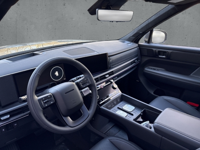 Fahrzeugabbildung Hyundai SANTA FE MY26 HEV 1.6 4WD BLACKLINE 7-Sitze Schiebedach HUD Navi Leder digitales Cockpit