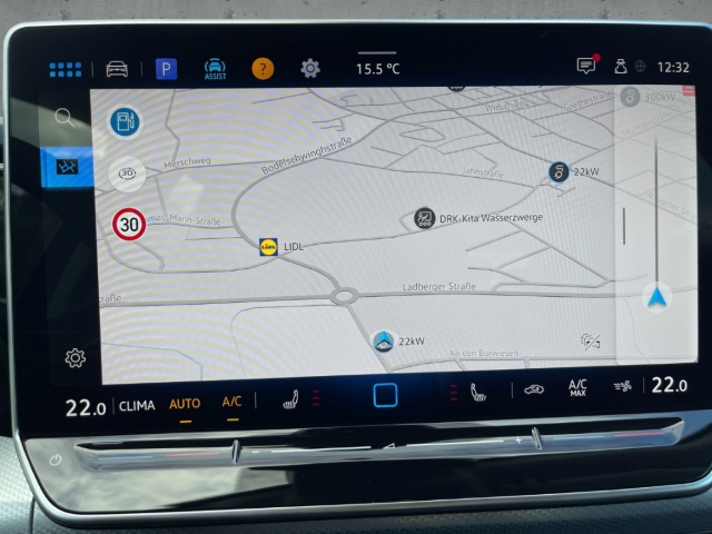 Fahrzeugabbildung Volkswagen Golf 8 Variant 1.5 eTSI DSG Goal AHK LED+ Navi