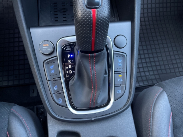 Fahrzeugabbildung Hyundai KONA 1.6 TGDI N-Line DSG 2WD LED NAVI ACC CAM SHZ