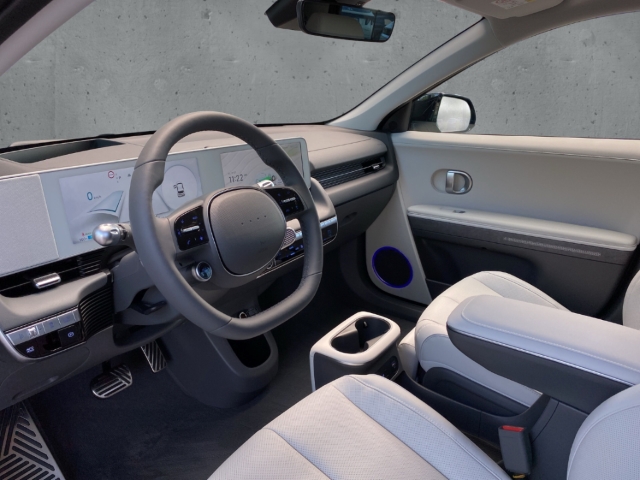 Fahrzeugabbildung Hyundai IONIQ 5 MJ24 77,4kWh 4WD UNIQ 20LMF Relax-P HUD El. Fondsitzverst. Navi digitales Cockpit