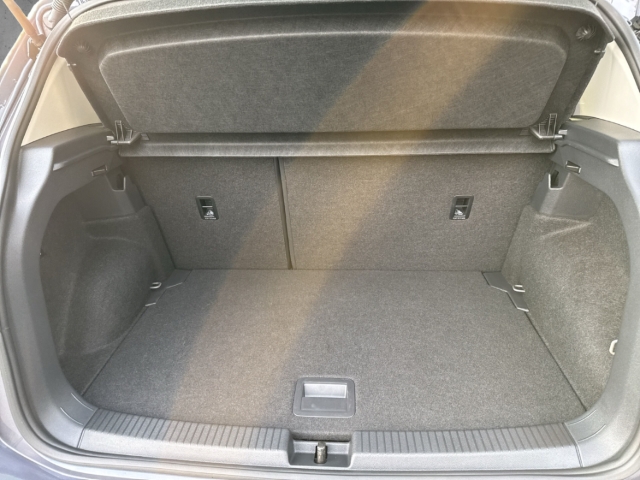 Fahrzeugabbildung Volkswagen T-Cross 1.0 TSI Style Navi AHK Kamera Keyless DWA