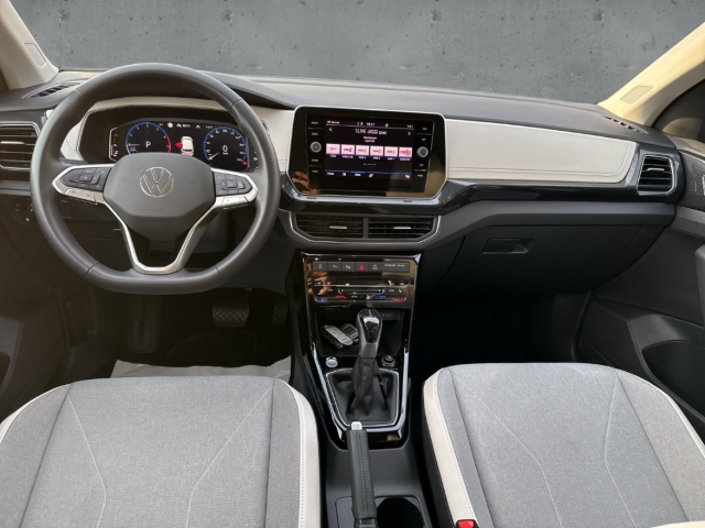 Fahrzeugabbildung Volkswagen T-Cross 1.0 TSI Style Navi AHK Kamera Keyless DWA