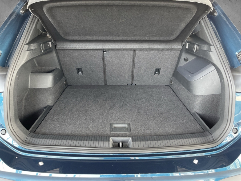 Fahrzeugabbildung Volkswagen Tiguan TDI DSG Goal AHK IQ.LIGHT PlusPak 360°Kam