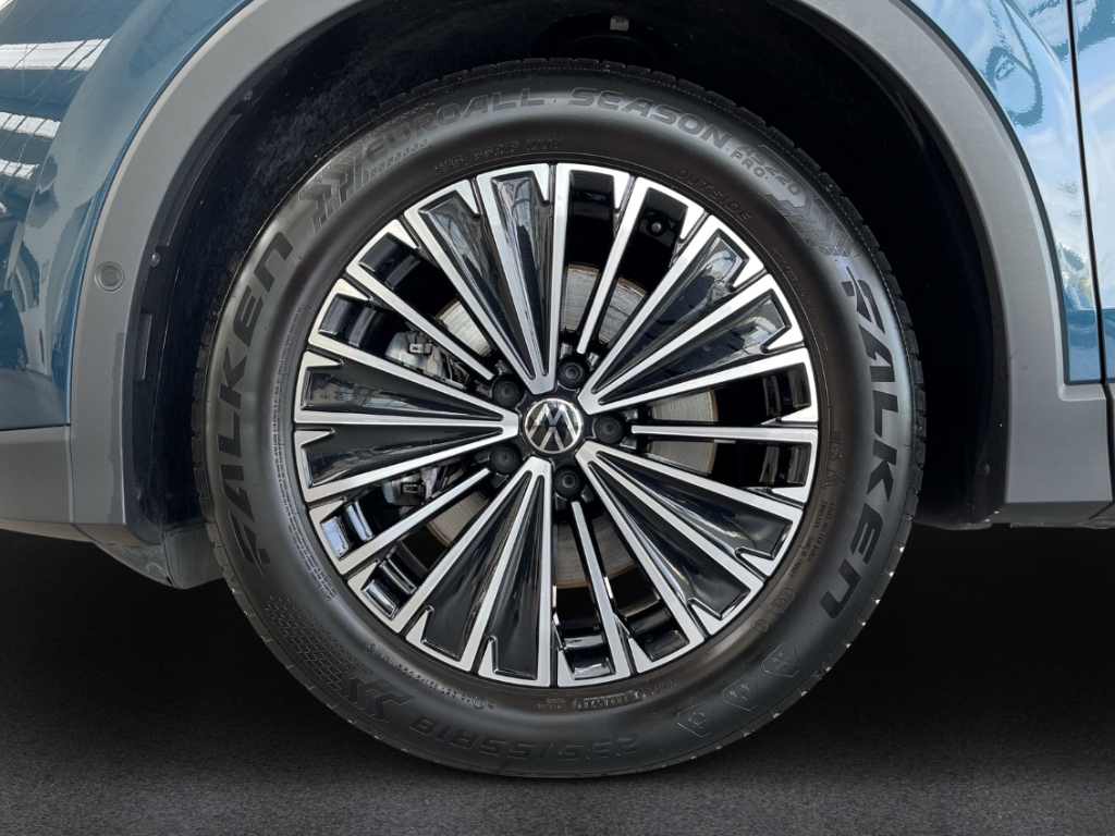 Fahrzeugabbildung Volkswagen Tiguan TDI DSG Goal AHK IQ.LIGHT PlusPak 360°Kam