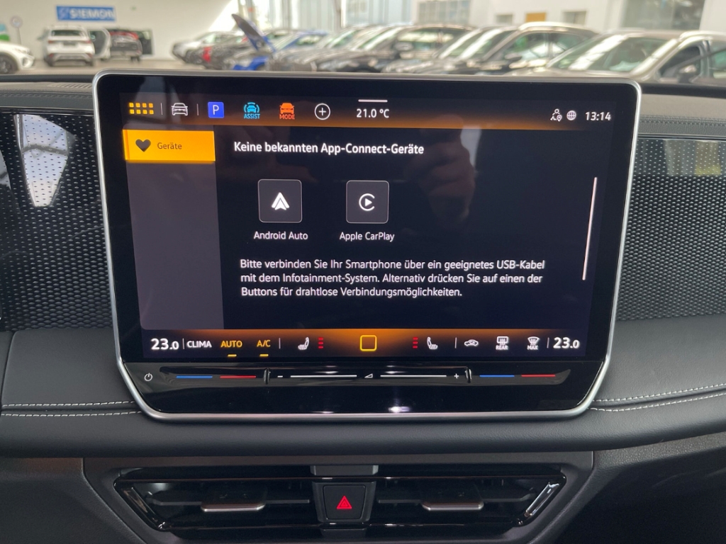 Fahrzeugabbildung Volkswagen Tiguan TDI DSG Goal AHK IQ.LIGHT PlusPak 360°Kam