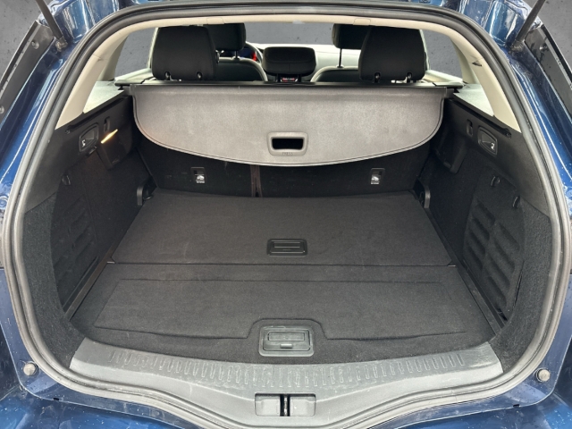 Fahrzeugabbildung Renault Megane IV Grandtour 1.7 dCi 150 Business Edition