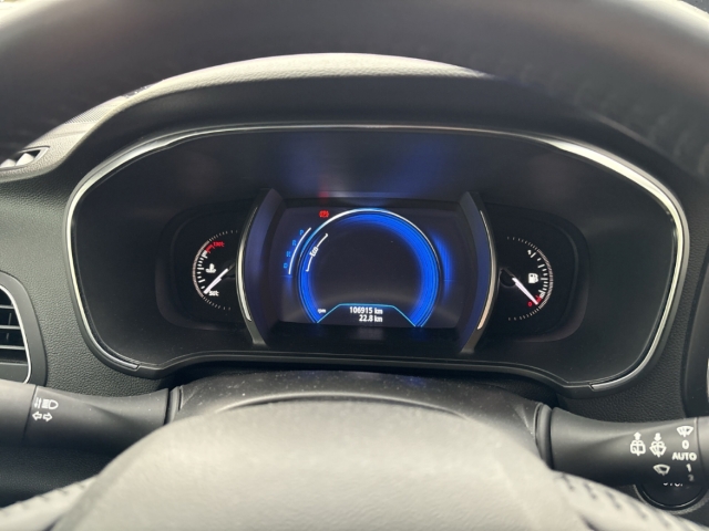 Fahrzeugabbildung Renault Megane IV Grandtour 1.7 dCi 150 Business Edition