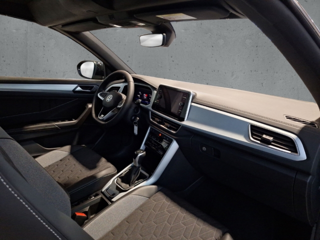 Fahrzeugabbildung Volkswagen T-Roc Cabriolet GOAL 1.5TSI PDC Vo&Hi LHZ SHZ
