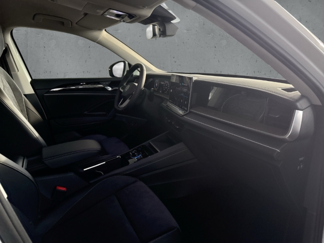 Fahrzeugabbildung Volkswagen Tayron 1.5 eTSI DSG Elegance 7-Sitzer LED Navi