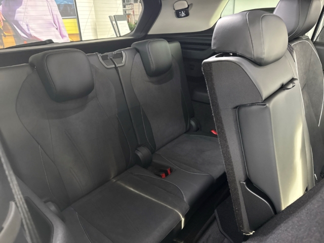 Fahrzeugabbildung Volkswagen Tayron 1.5 eTSI DSG Elegance 7-Sitzer LED Navi