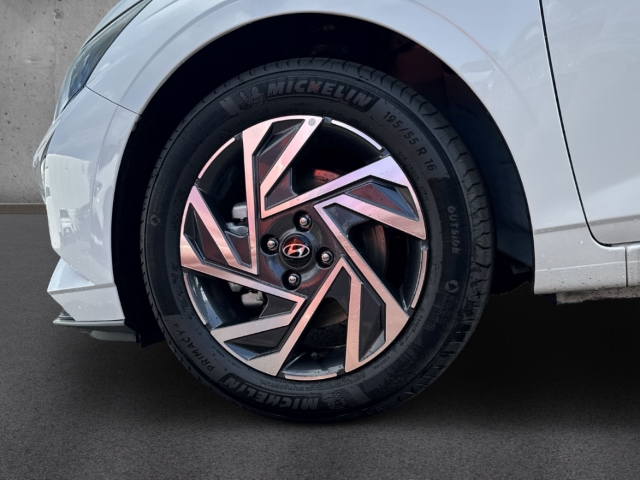 Fahrzeugabbildung Hyundai i20 1.0 T-GDI MT Trend Navi Digitales Cockpit Apple CarPlay Android Auto Fahrerprofil