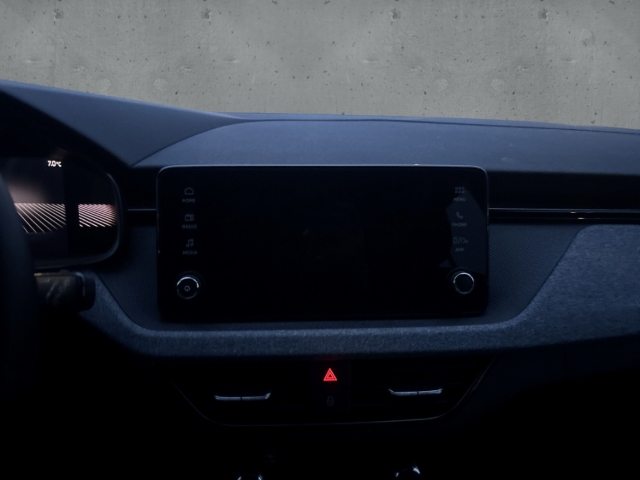 Fahrzeugabbildung SKODA Scala 1.0 TSI SELECTION Temp LED SHZ PDC AppleCP