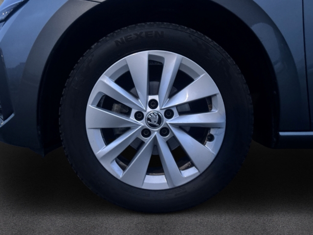 Fahrzeugabbildung SKODA Scala 1.0 TSI SELECTION Temp LED SHZ PDC AppleCP