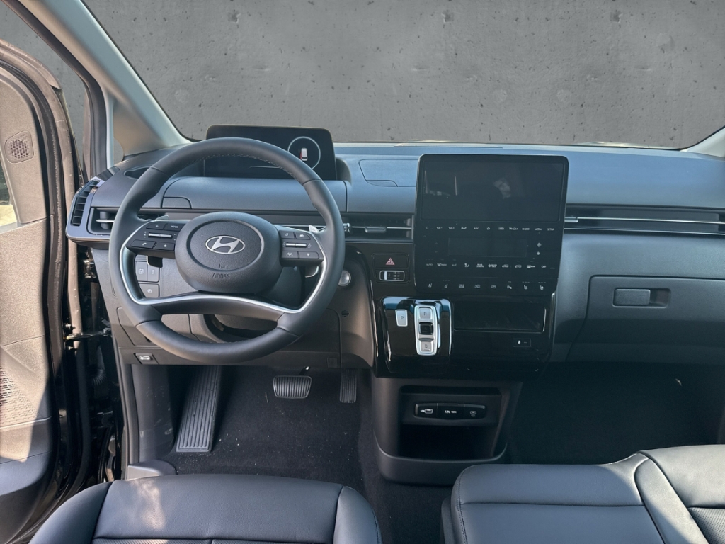 Fahrzeugabbildung Hyundai STARIA HEV 9-Sitzer MY25 2WD Prime Park-P. Navi Digitales Cockpit 360 Kamera Klimasitze