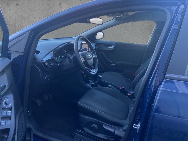 Fahrzeugabbildung Ford Puma Cool & Connect 1.0 EcoBoost AHK LM Winterpaket