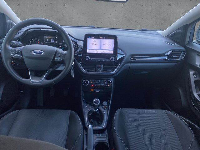 Fahrzeugabbildung Ford Puma Cool & Connect 1.0 EcoBoost AHK LM Winterpaket