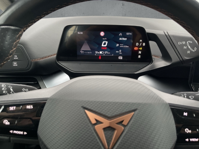 Fahrzeugabbildung CUPRA Born 62 kwh 150 kW Navi ACC Wärmepumpe SHZ LHZ