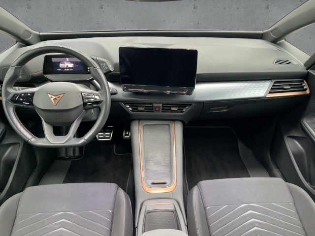 Fahrzeugabbildung CUPRA Born 62 kwh 150 kW Navi ACC Wärmepumpe SHZ LHZ