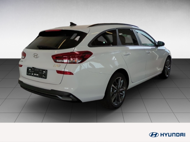 Fahrzeugabbildung Hyundai i30 1.0 T-GDI MT Kombi Advantage MY25 Navi LED CarPlay RKam DigiCockpit Allwetter