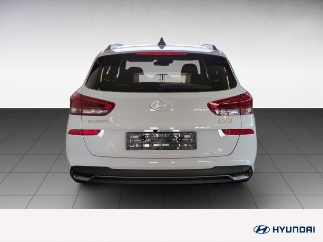 Fahrzeugabbildung Hyundai i30 1.0 T-GDI MT Kombi Advantage MY25 Navi LED CarPlay RKam DigiCockpit Allwetter