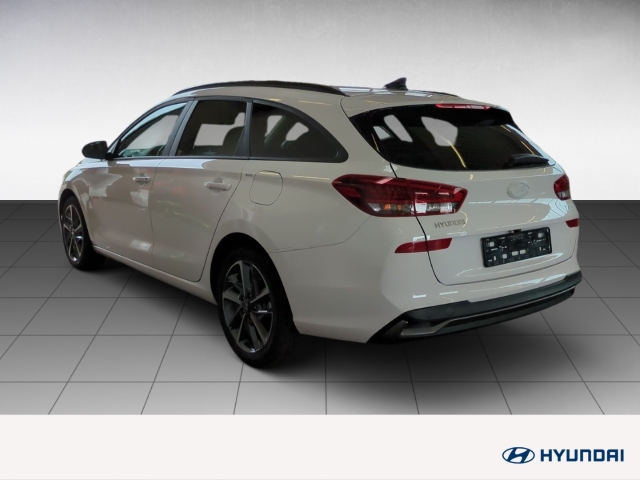 Fahrzeugabbildung Hyundai i30 1.0 T-GDI MT Kombi Advantage MY25 Navi LED CarPlay RKam DigiCockpit Allwetter