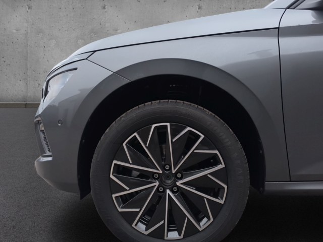 Fahrzeugabbildung SKODA Kamiq 1.5 TSI DSG Balance ACC Keyless AHK SHZ LHZ Rkam Carplay