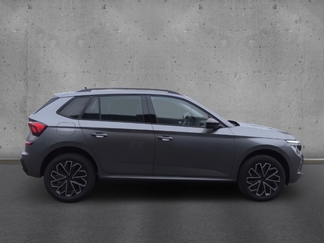Fahrzeugabbildung SKODA Kamiq 1.5 TSI DSG Balance ACC Keyless AHK SHZ LHZ Rkam Carplay