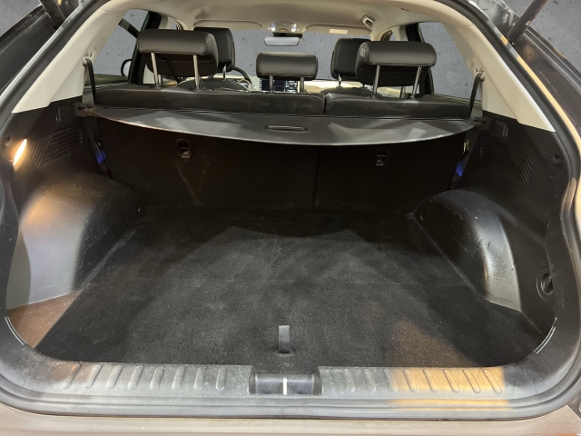 Fahrzeugabbildung Hyundai IONIQ 5 77,4kWh 2WD UNIQ MJ23 HUD Navi Digitales Cockpit Soundsystem Bose 360 Kamera