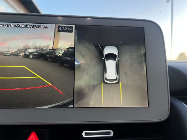 Fahrzeugabbildung Hyundai IONIQ 5 77,4kWh 2WD UNIQ MJ23 HUD Navi Digitales Cockpit Soundsystem Bose 360 Kamera