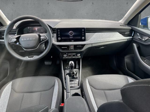 Fahrzeugabbildung SKODA Scala 1.0 TSI DSG Selection SHZ WSS beheizba AHK-klappbar Digitales Cockpit