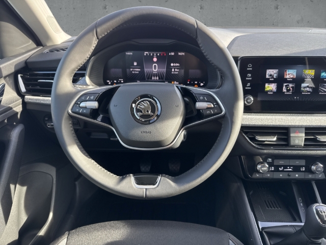 Fahrzeugabbildung SKODA Scala 1.0 TSI SELECTION LED KLIMA SHZ PDC Temp