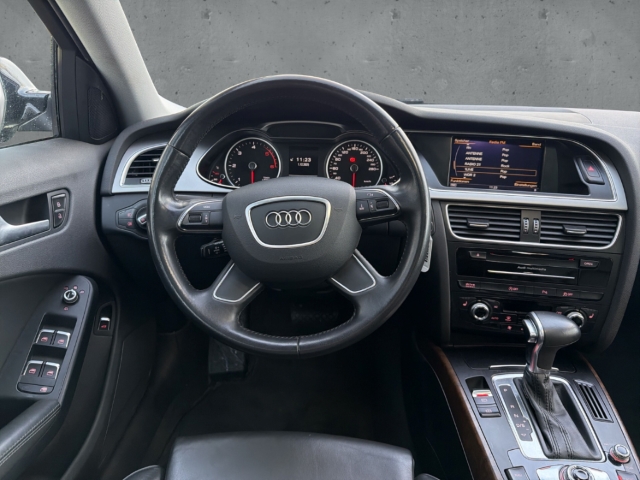Fahrzeugabbildung Audi A4 Avant 2.0 TDI Ambiente S line Pano Navi Leder Bi-Xenon