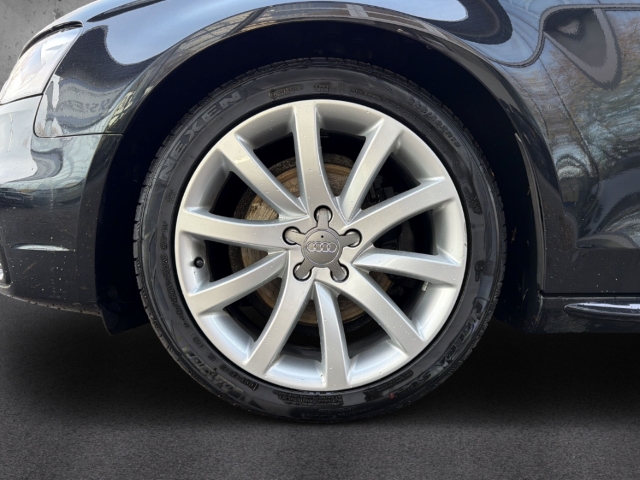Fahrzeugabbildung Audi A4 Avant 2.0 TDI Ambiente S line Pano Navi Leder Bi-Xenon