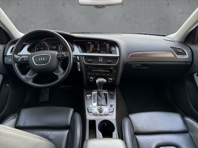 Fahrzeugabbildung Audi A4 Avant 2.0 TDI Ambiente S line Pano Navi Leder Bi-Xenon