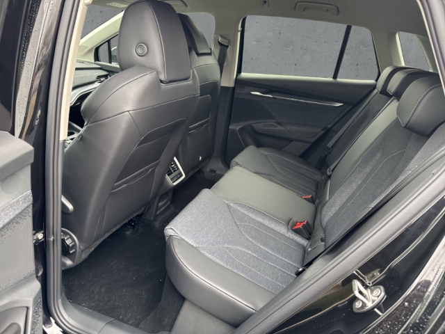 Fahrzeugabbildung SKODA Elroq 50 TOUR Clever-Paket AHK LED Navi PDC Klima