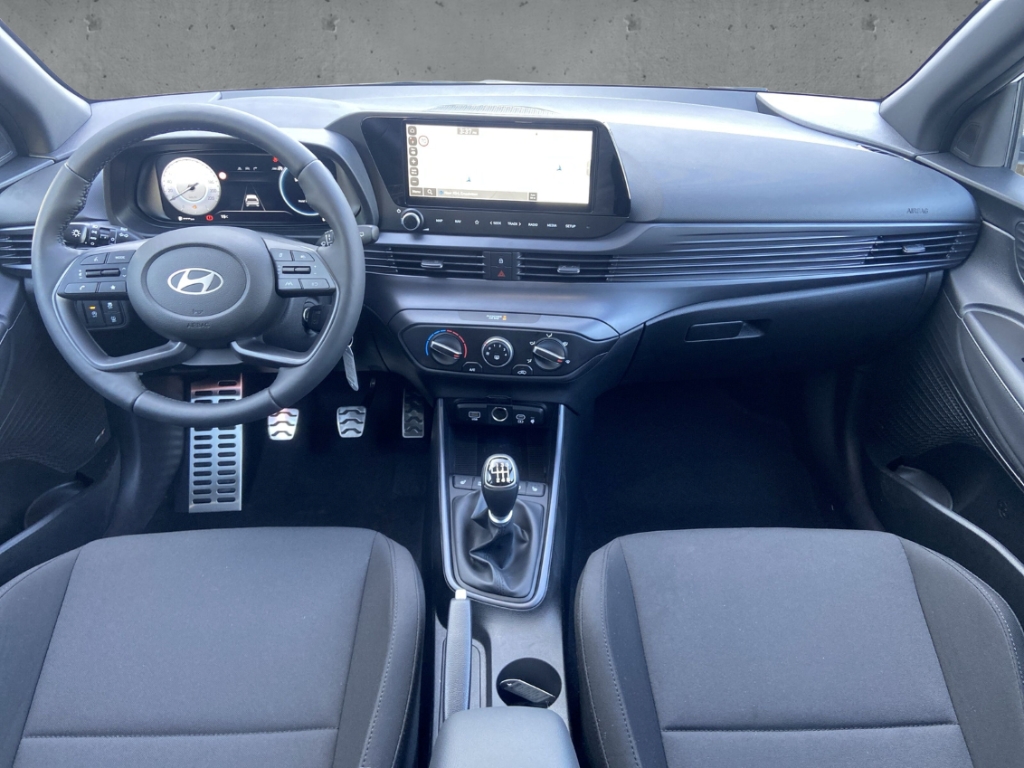 Fahrzeugabbildung Hyundai BAYON FL MY26 1.0 T-GDI MT Blackline Navi Digitales Cockpit LED Apple CarPlay Android Auto