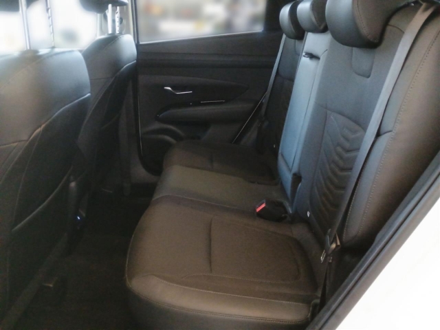 Fahrzeugabbildung Hyundai TUCSON FL 1.6 T-GDI DCT 2WD TREND Krell LED-P MY25 Navi Digitales Cockpit Soundsystem